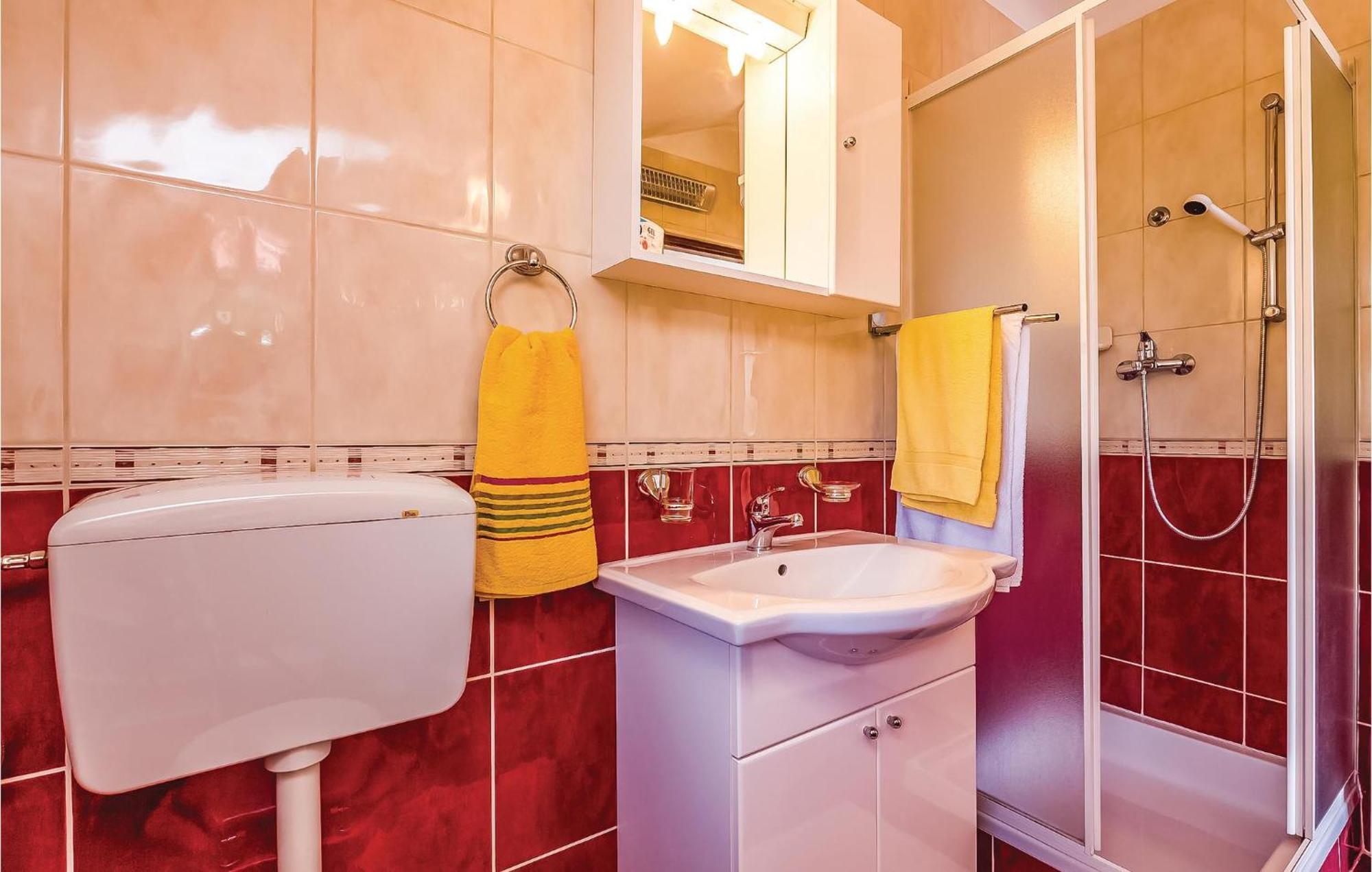 Lovely Apartment In Krk With Wifi Brzac Exterior foto