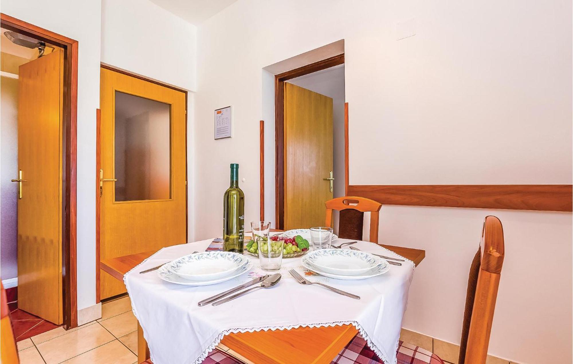 Lovely Apartment In Krk With Wifi Brzac Exterior foto